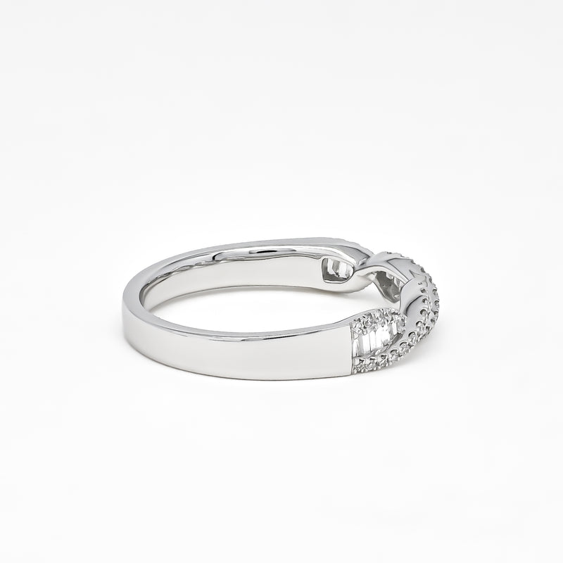 juwelier-jeweler-gelber-diamonds-bagutte-schliff-diamanten-weissgold-produktfoto