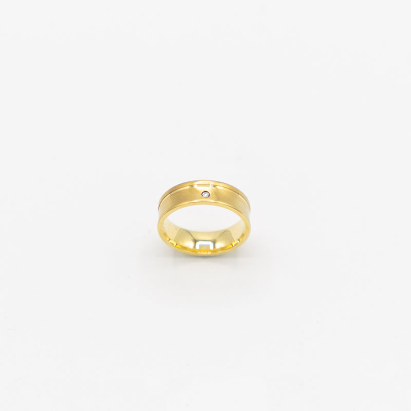 juwelier-jeweler-gelber-vintage-schmuck-ringe-rings-diamanten-diamonds-gelbgold-produktfoto-echtgold-produktfoto