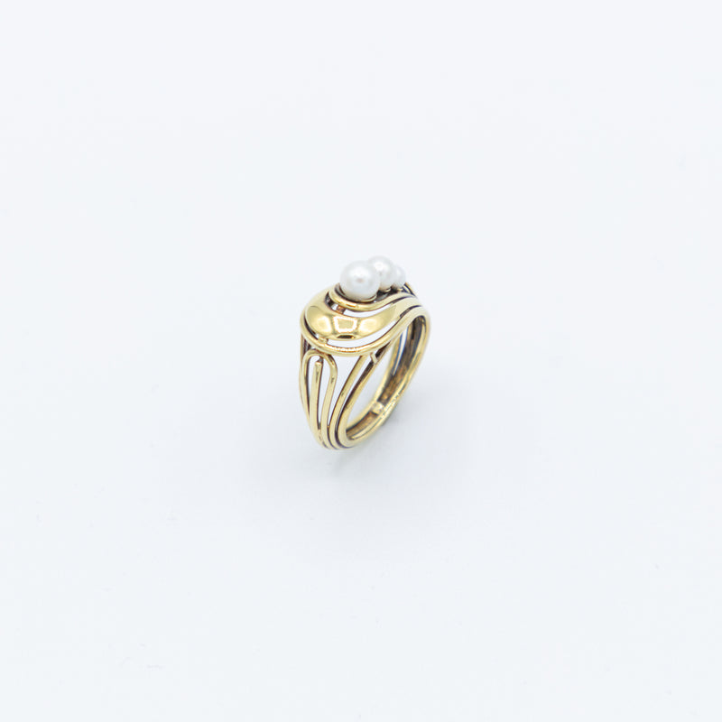uwelier-jeweler-gelber-diamonds-diamanten-schmuck-ringe-vintage-kollektion-perlen-ring-produktfoto