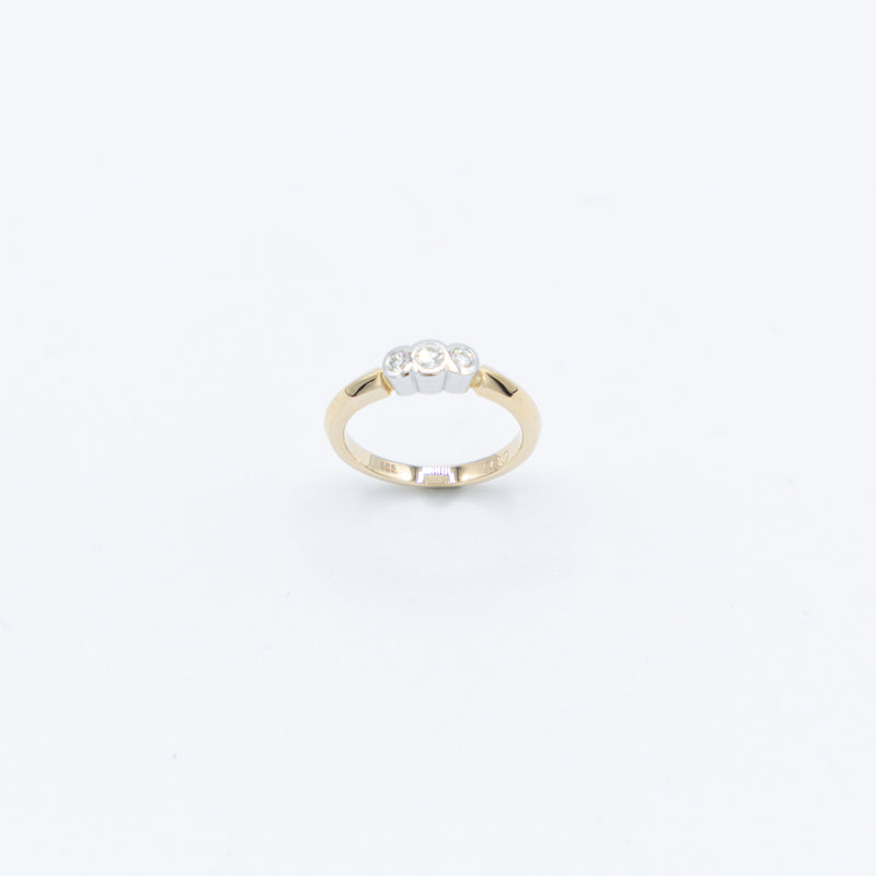 juwelier-jeweler-gelber-diamonds-diamanten-trio-weissgold-gelbgold-vintage-schmuck-kollektion-produktfoto
