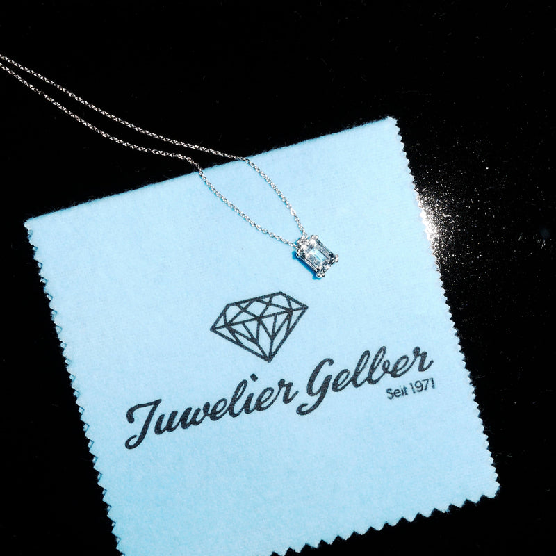 jeweler-juwelier-gelber-diamond-diamant-aquamarine-halskette-necklace-brillanten-weissgold-detail-still