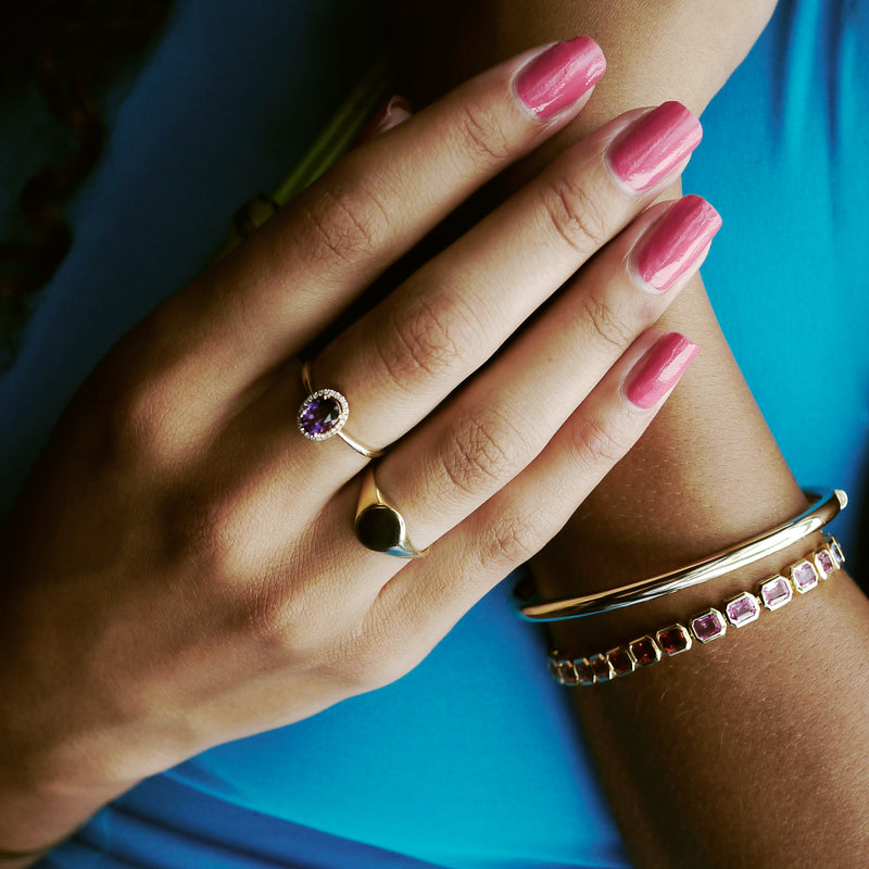 juwelier-jeweler-gelber-emeraldcut-rainbow-armband-bracelet-gold-gelbgold-tragefoto-detail