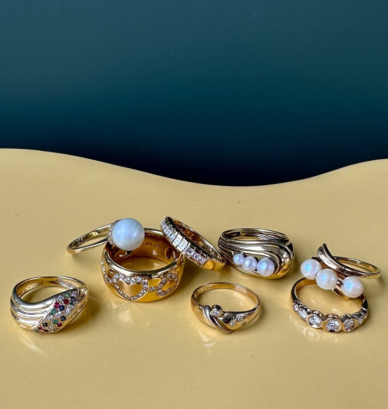 juwelier-jeweler-gelber-vintage-schmuck-ringe-rings-diamanten-diamonds-gelbgold-produktfoto-diamonds-stills