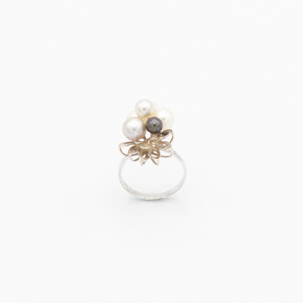 Vintage Pearl Flower Ring - Weißgold