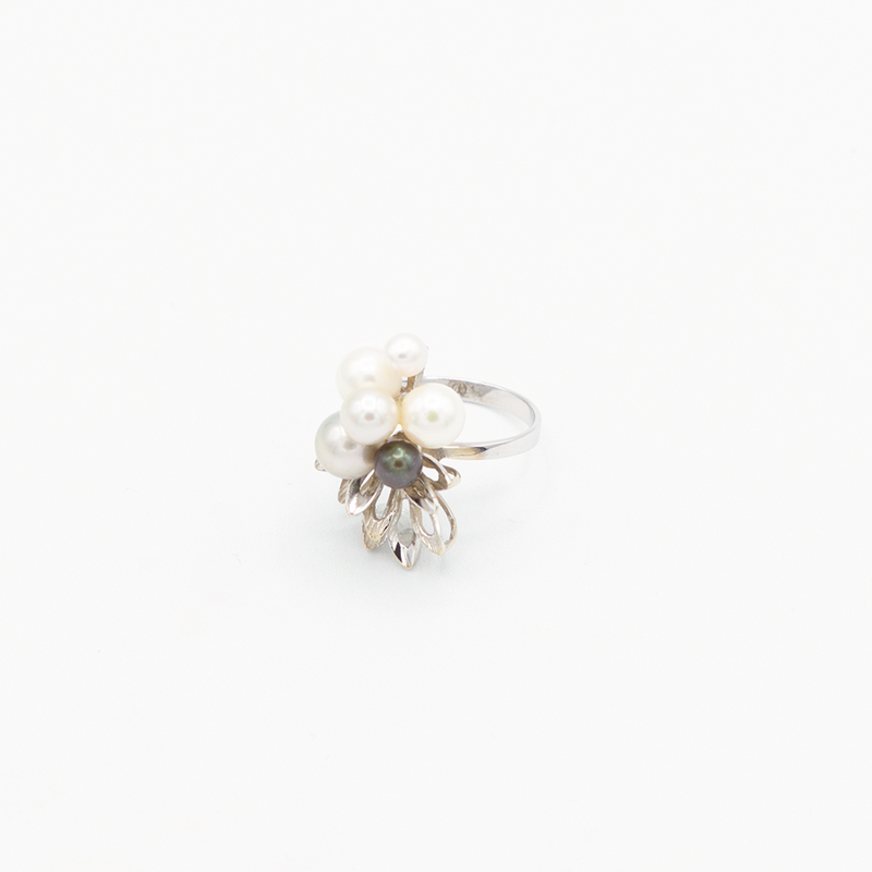 Vintage Pearl Flower Ring - Weißgold