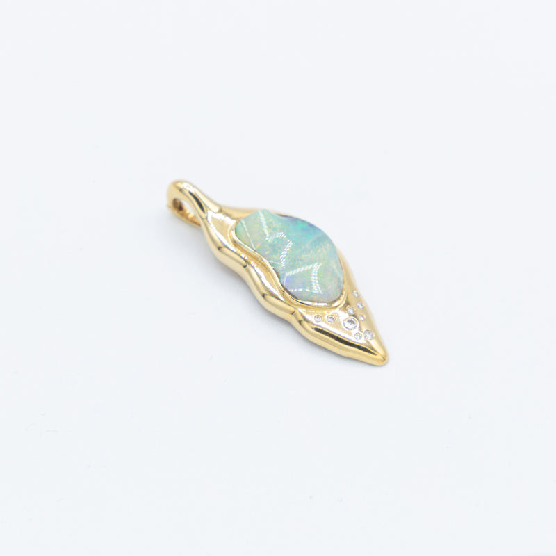 juwelier-jeweler-gelber-vintage-schmuck-anhaenger-opal-diamanten-brillanten-vintage-kollektion-Produktfoto