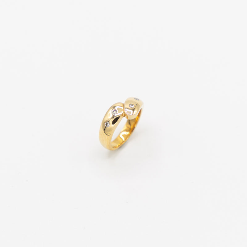 juwelier-jeweler-gelber-vintage-schmuck-ringe-rings-diamanten-diamonds-gelbgold-produktfoto-echtgold