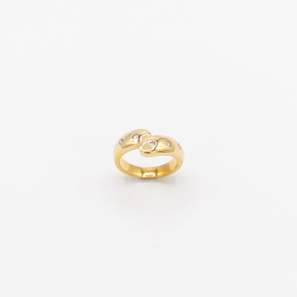 juwelier-jeweler-gelber-vintage-schmuck-ringe-rings-diamanten-diamonds-gelbgold-produktfoto-echtgold-1