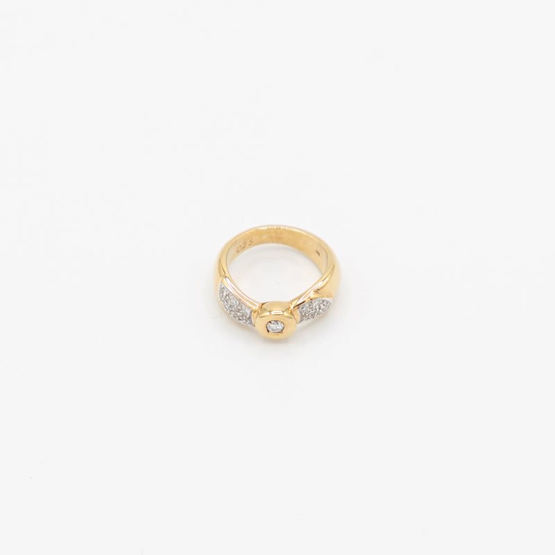 juwelier-jeweler-gelber-vintage-schmuck-ringe-rings-diamanten-diamonds-gelbgold-produktfoto-2