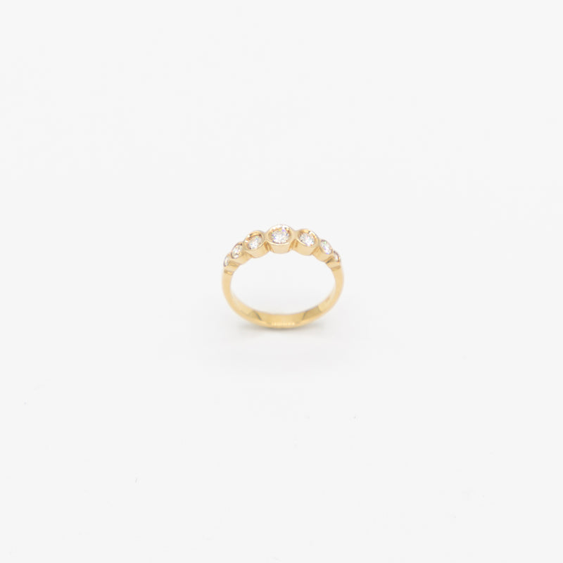 juwelier-jeweler-gelber-vintage-schmuck-ringe-rings-diamanten-diamonds-gelbgold-produktfoto-diamonds-seven-sieben-diamanten-ring-gelbgold-produktfoto