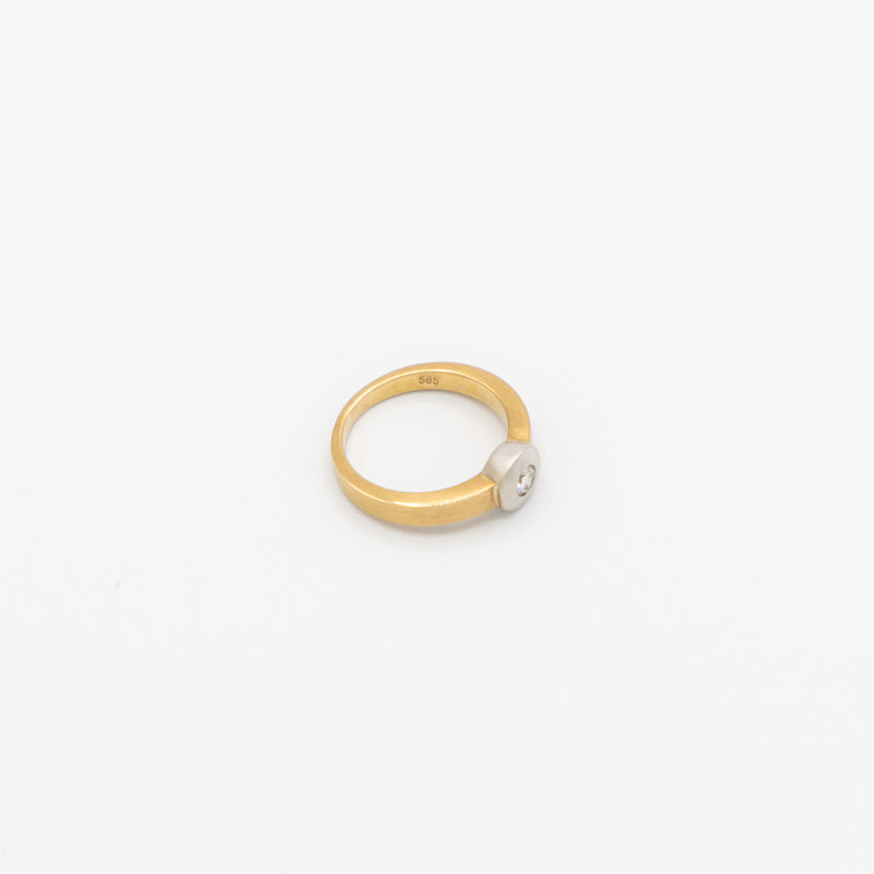 juwelier-jeweler-gelber-vintage-collection-kollektion-schmuck-ringe-rings-bicolor-weissgold-gelbgold-ring-produktfoto-1