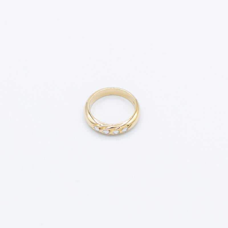  juwelier-jeweler-gelber-vintage-schmuck-ringe-rings-diamanten-diamonds-gelbgold-produktfoto-schmuck
